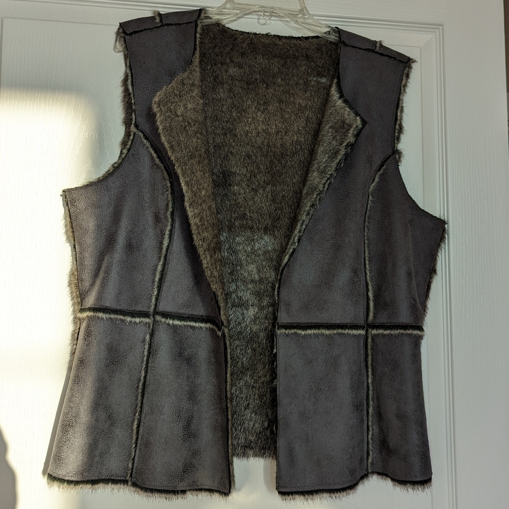 Faux Suede & Fur Vest, Pieced Construction, Chest Pit to Pit Lying Flat 22"